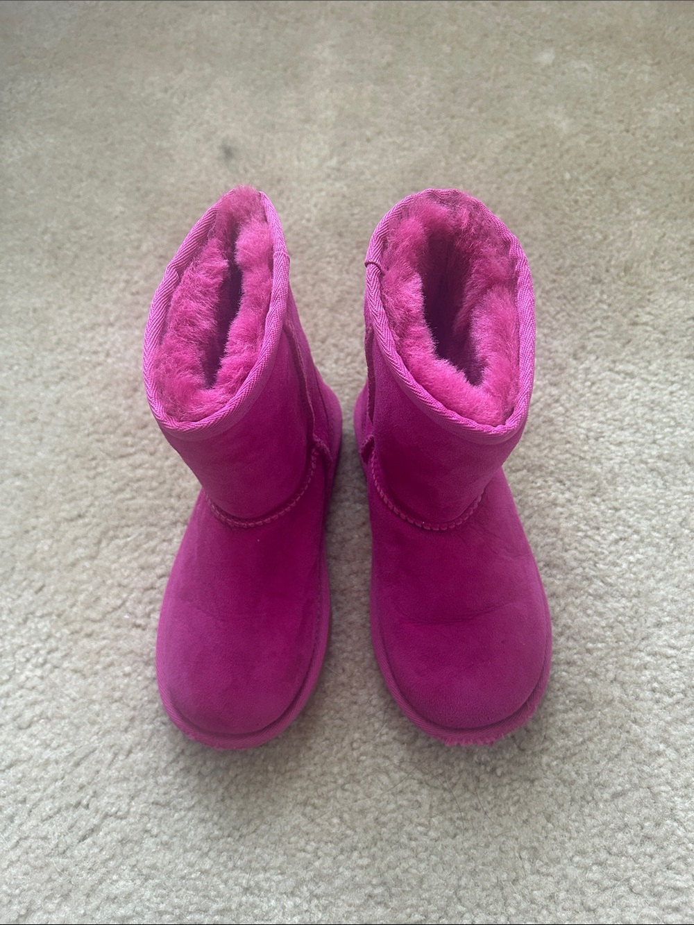 Kids Fuchsia Uggs